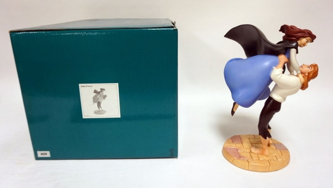 WALT DISNEY CLASSIC COLLECTION BEAUTY & THE BEAST (1 of 4)