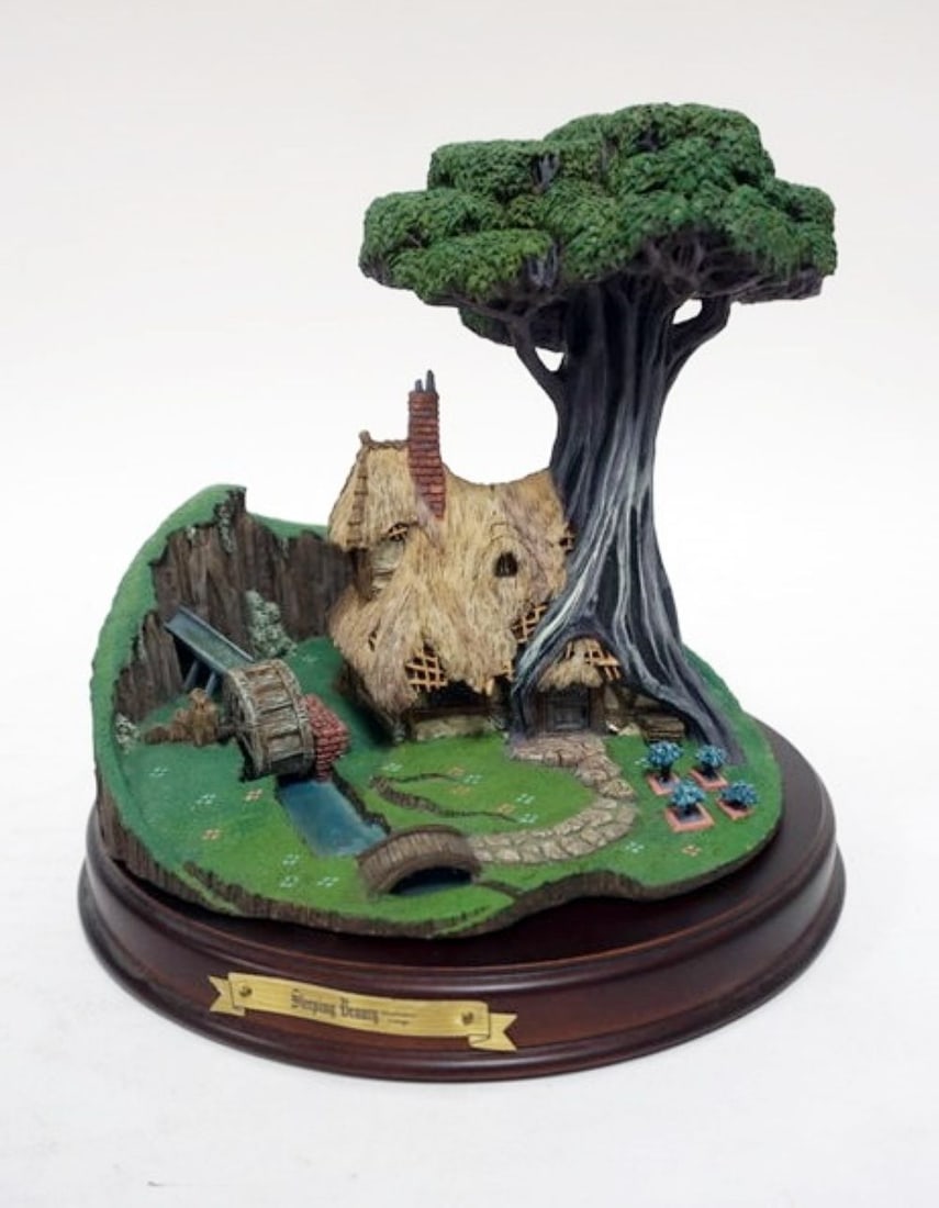 WALT DISNEY CLASSIC COLLETIONS SLEEPING BEAUTY: WALT DISNEY CLASSIC COLLECTIONS, SLEEPING BEAUTY, *WOOD CUTTERS COTTAGE*, APPROXIMATELY 8 IN H