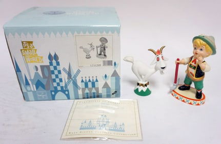 WALT DISNEY CLASSIC COLLETIONS SMALL WORLD