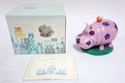 WALT DISNEY CLASSIC COLLETIONS SMALL WORLD