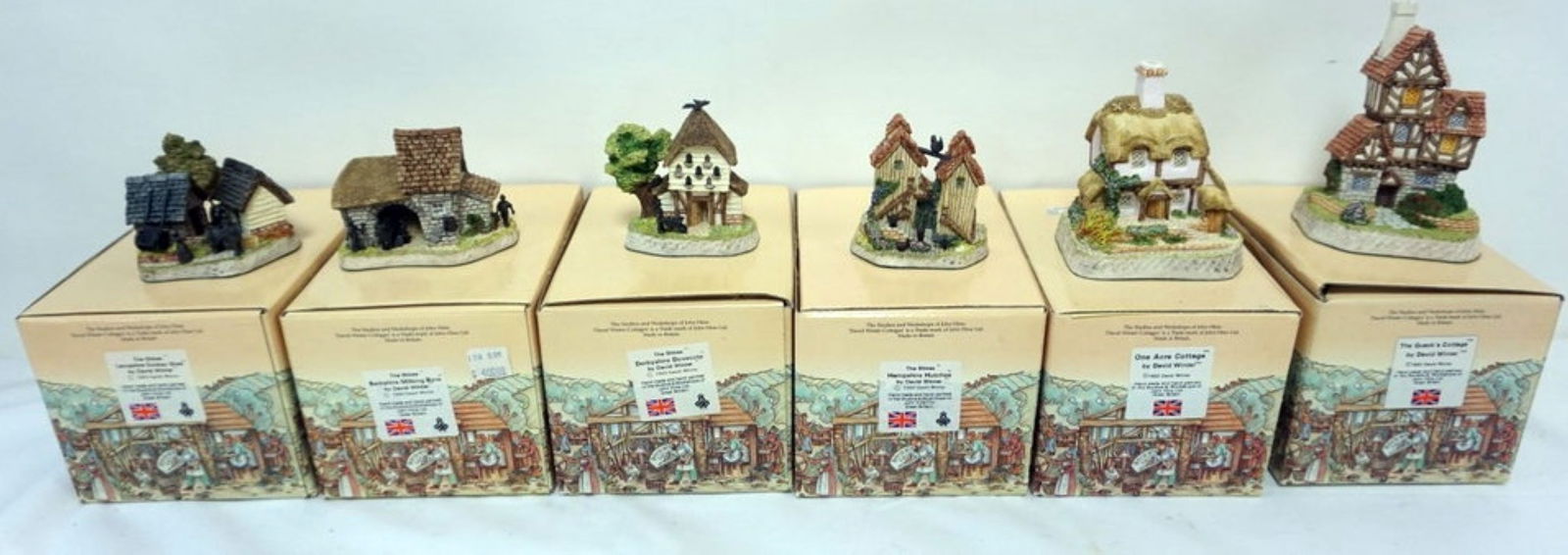 DAVID WINTER HAND PAINTED COTTAGES (1 of 5)