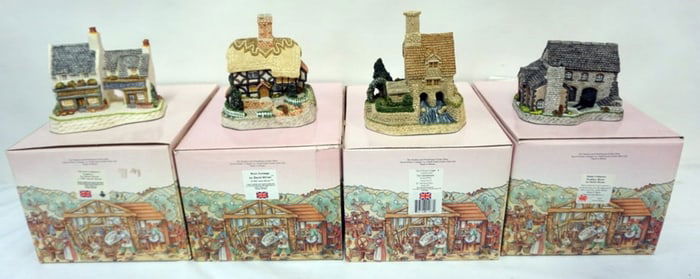 DAVID WINTER HAND PAINTED COTTAGES