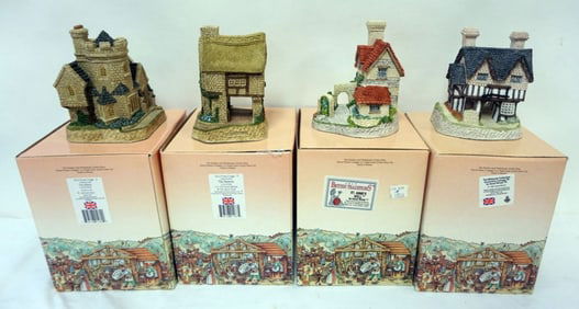DAVID WINTER HAND PAINTED COTTAGES
