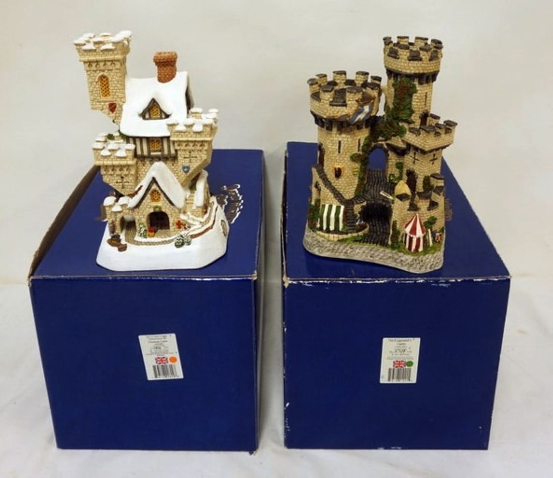 DAVID WINTER HAND PAINTED COTTAGES (1 of 2)