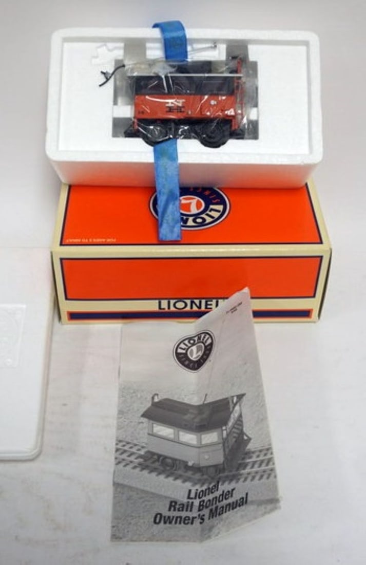 LIONEL TRAIN O GAUGE: LIONEL TRAIN O GAUGE *NEW HAVEN RAIL BINDER* 6-18482