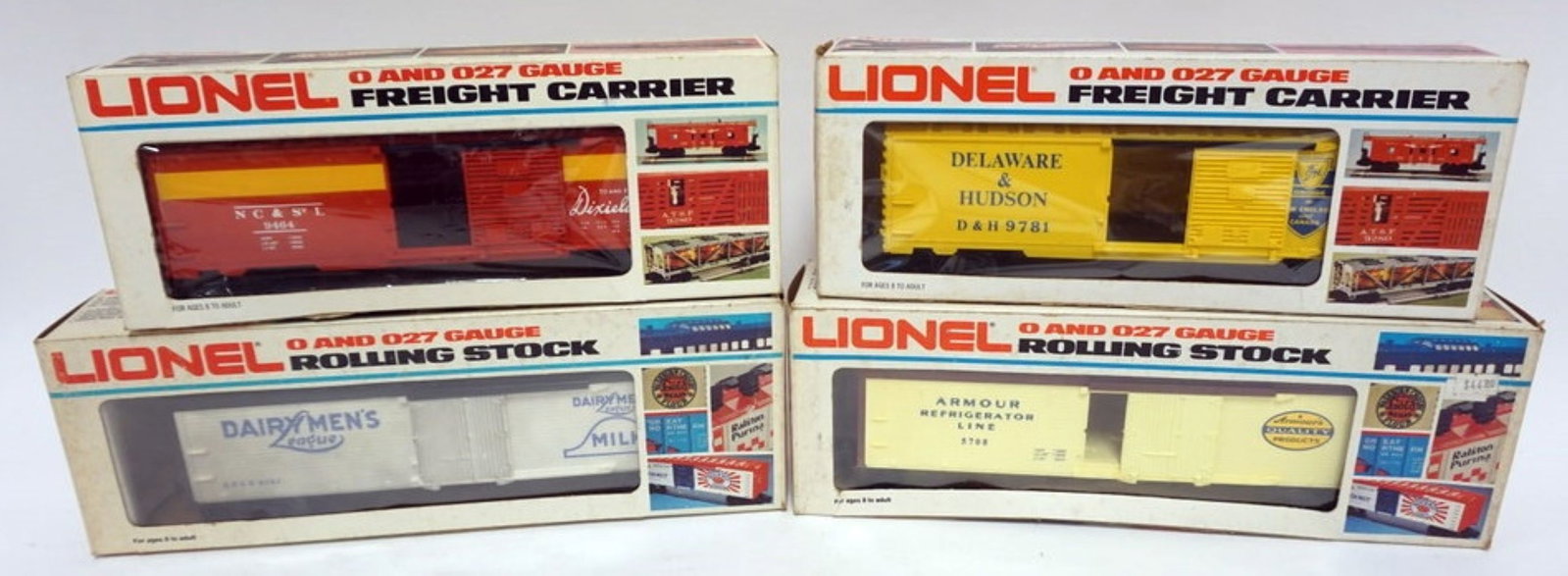 LIONEL TRAIN O GAUGE: LIONEL TRAIN O GAUGE 4 CARS, 6-5708 ARMOUR REEFER, 6-9464 NORTH CAROLINA & ST LOUIS BOX CAR, 6-9781 DELAWARE AND HUDSON BOX CR 6-5701