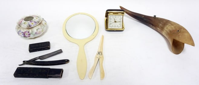 GROUP OF ASSORTED ITEMS
