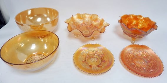 GROUP OF ASSORTED GLASS