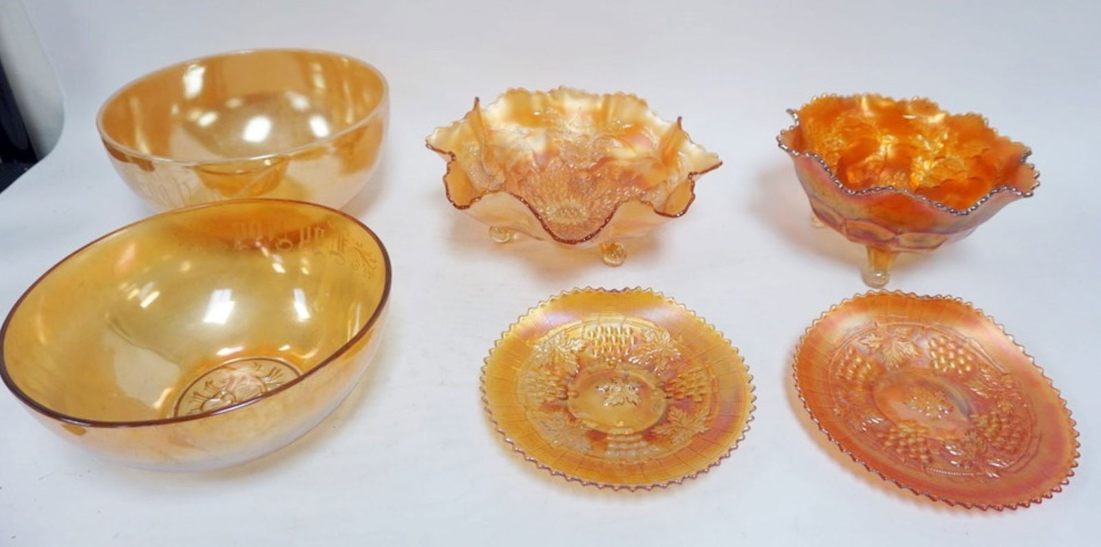 GROUP OF ASSORTED GLASS (1 of 4)