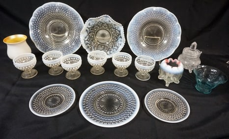 GROUP OF ASSORTED GLASS