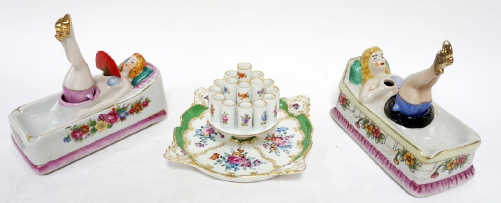 VINTAGE  ASHTRAYS & DRESDEN CIGARRETTE HOLDER (1 of 4)