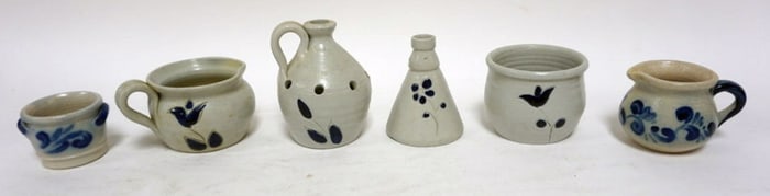 GROUP OF ASSORTED WILLIAMSBURG POTTERY