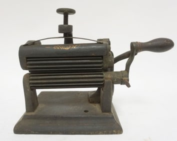 CAST IRON FLUTTER