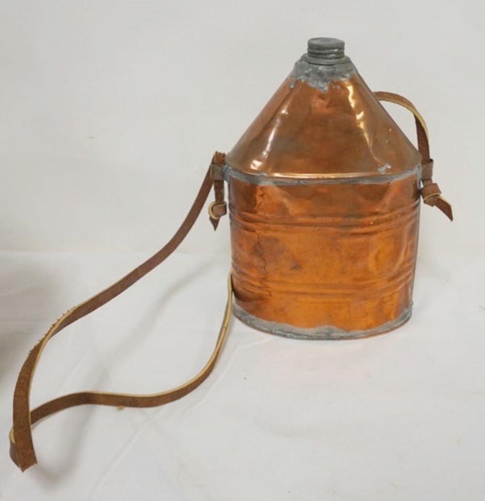 ANTIQUE COPPER CANTEEN: ANTIQUE HAND SOLDERED COPPER CANTEEN, APPROXIMATELY 9 1/2 IN H