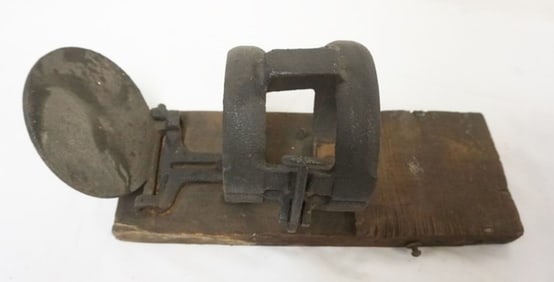 ANTIQUE CAST IORN ASPARAGUS BUNCHER