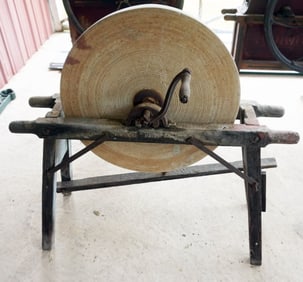 PRIMITIVE WETT SHARPENING STONE