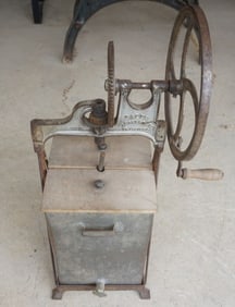 DAZEY CHURN