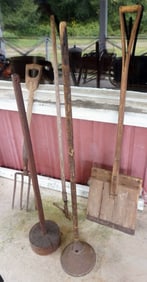 ASSORTED PRIMITIVE TOOLS
