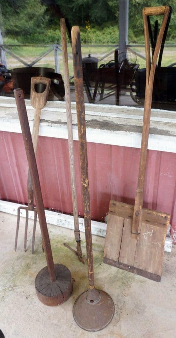 ASSORTED PRIMITIVE TOOLS (1 of 2)