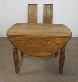OAK DROP LEAF TABLE