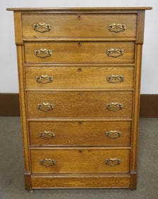 OAK TALL CHEST
