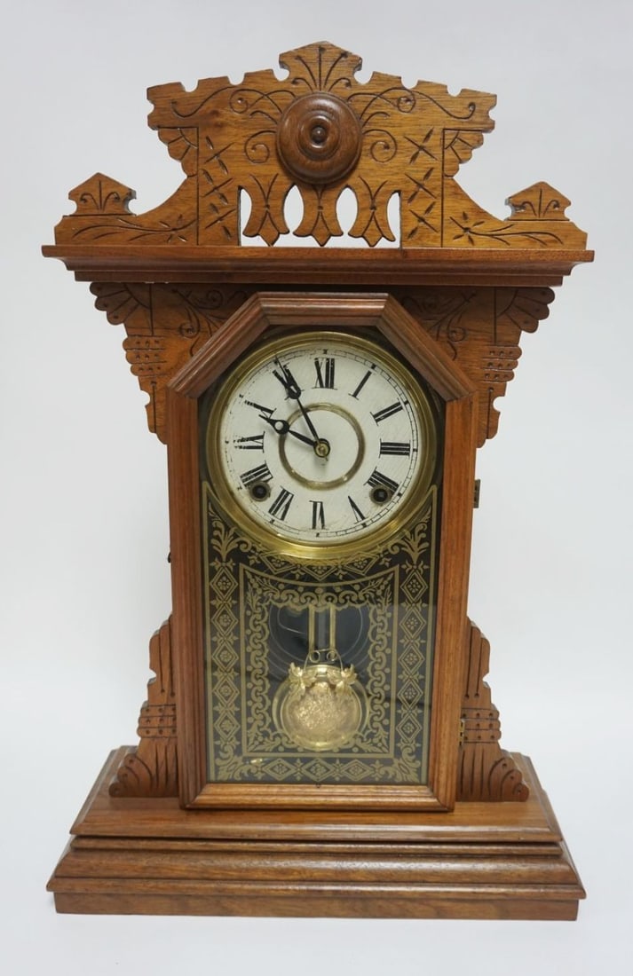 EN WELCH WALNUT CASED GINGERBREAD SHELF CLOCK (1 of 5)