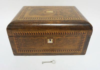 ANTIQUE BURL WOOD BOX