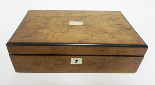 WOOD DRESSER TOP TRINKET BOX