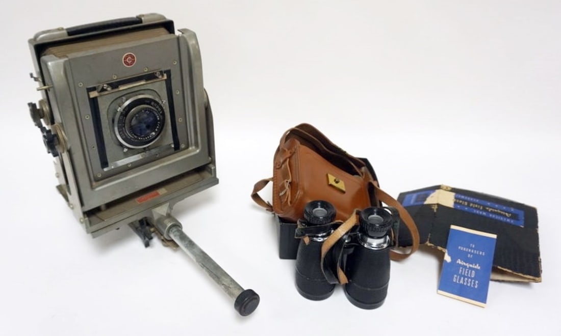 CALUMET MONORAIL VIEW CAMERA & FIELD GLASSES (1 of 3)