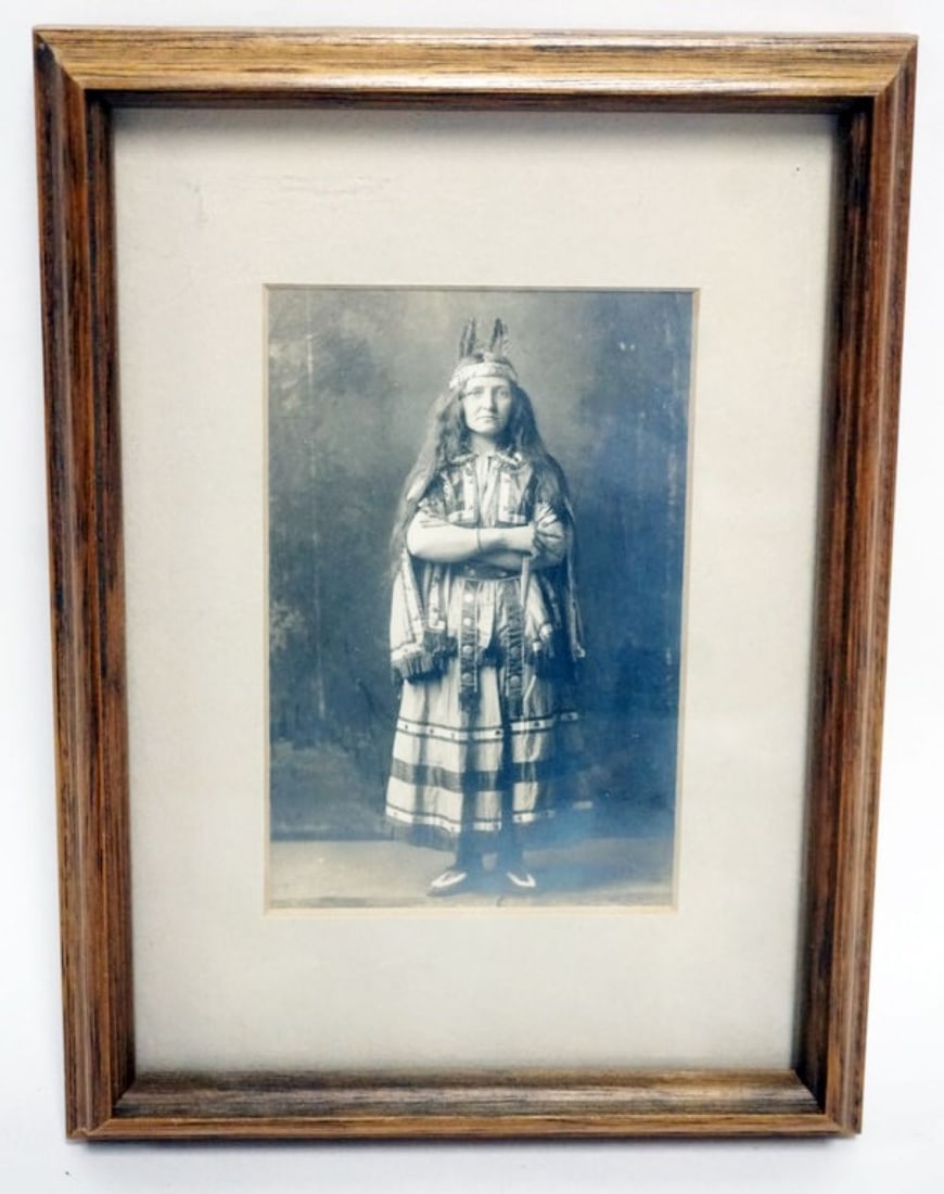 FRAMED PHOTO OF INDIAN PRINCES: FRAMED PHOTO OF INDIAN PRINCES, APPROXIMATELY 6 IN X 8 IN OVERALL