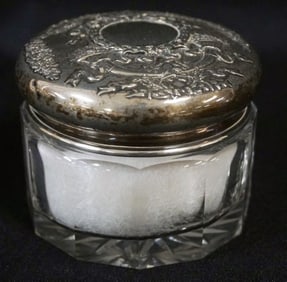 STERLING SILVER LIDDED DRESSER BOX