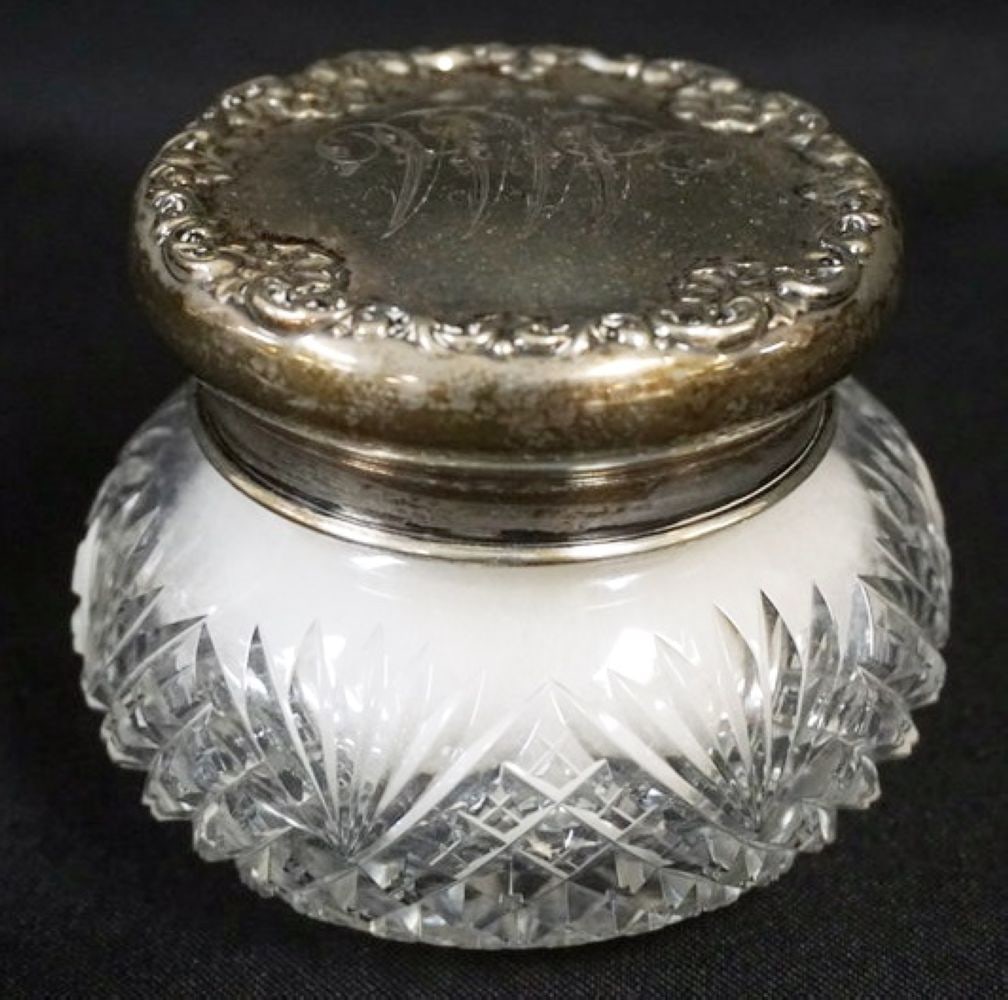 ANTIQUE STERLING SILVER & CUT GLASS DRESSER BOX: ANTIQUE STERLING SILVER & CUT GLASS DRESSER BOX W/GROUND & POLISHED BASE, APPROXIMTELY 3 1/2 IN X 3 IN HIGH
