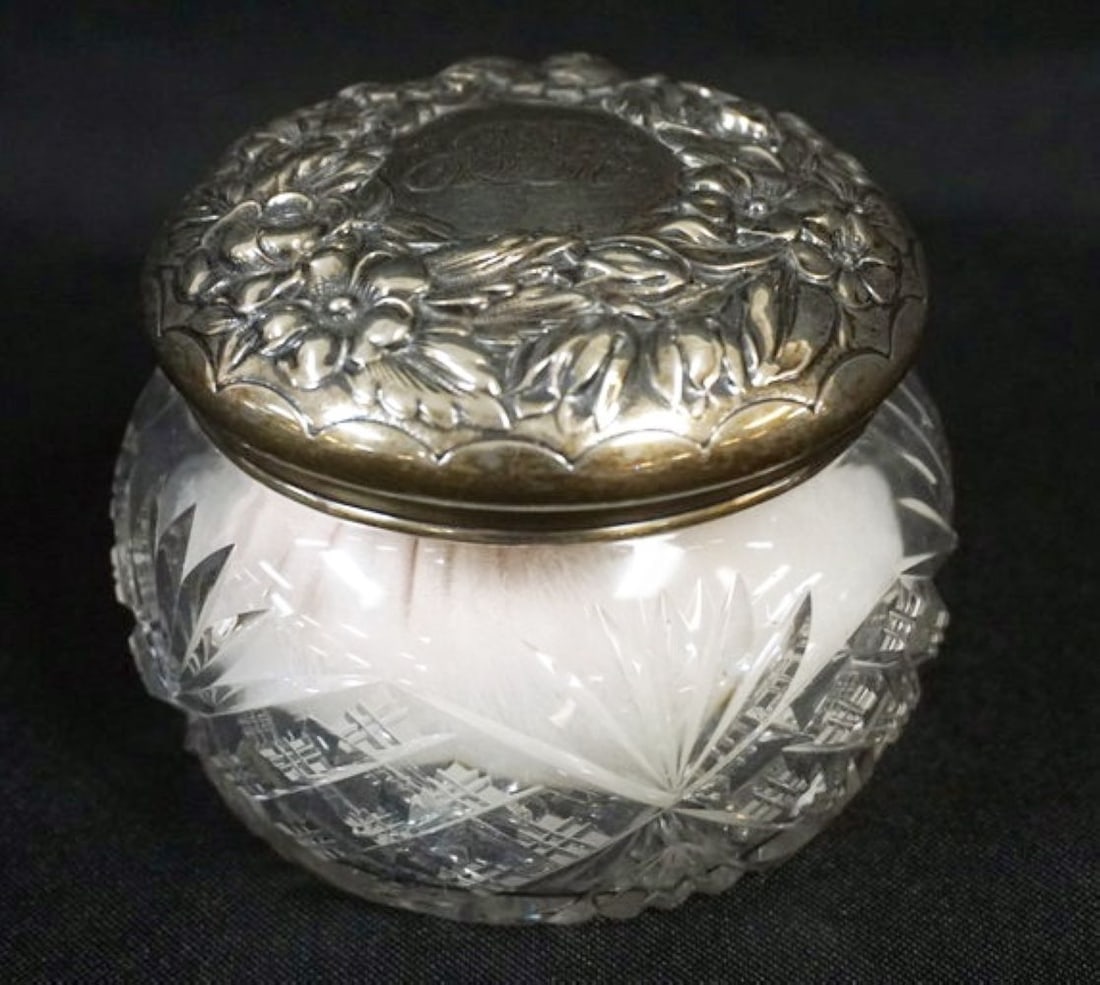 ANTIQUE STERLING SILVER & CUT GLASS DRESSER BOX: ANTIQUE STERLING SILVER & CUT GLASS DRESSER BOX W/GROUND & POLISHED BASE, APPROXIMATELY 4 IN X 3 IN