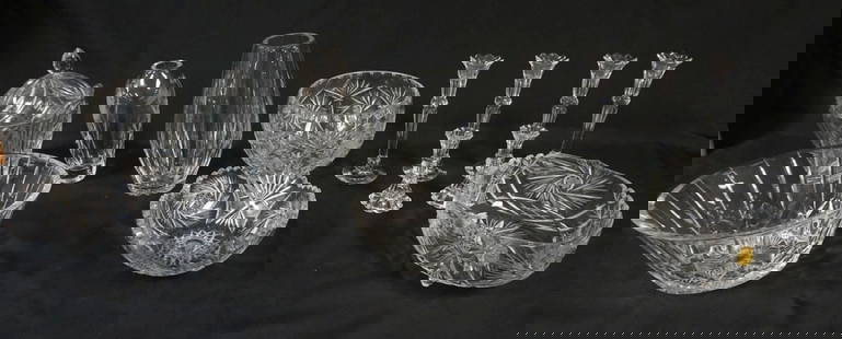 LARGE ASSORTMENT OF LEAD CRYSTAL & CUT GLASS: LARGE ASSORTMENT OF LEAD CRYSTAL & CUT GLASS BOWL, SOME MARKED LENOX, IMPERCUX, ETC, LARGEST PIECE APPROXIMATELY 11 IN X 5 IN