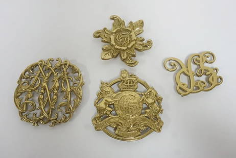 COLONIAL WILLIAMSBURG VINTAGE BRASS TRIVETS: COLONIAL WILLIAMSBURG VINTAGE BRASS TRIVETS, LARGEST APPROXIMATELY 6 IN X 6 IN