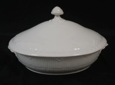 ROYAL COPENHAGEN WHITE HALF LACE COVERED TUREEN
