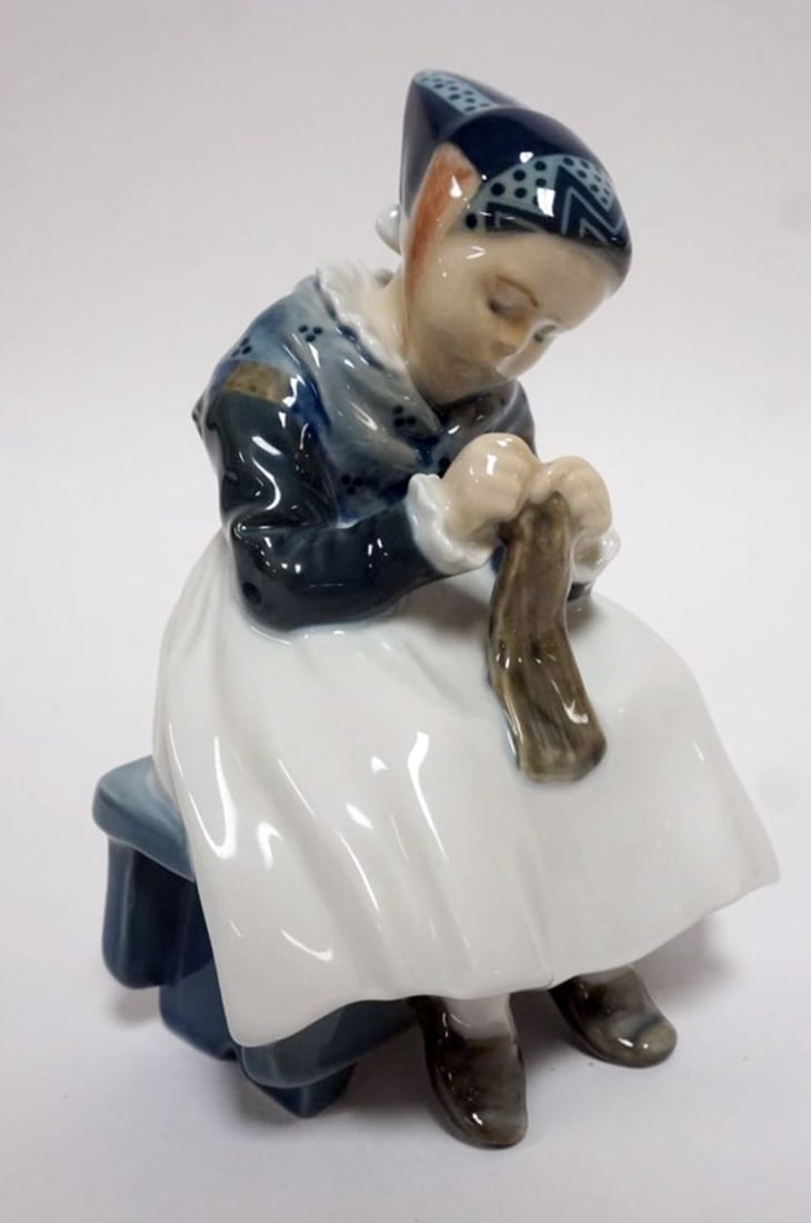 ROYAL COPENHAGEN FIGURE: ROYAL COPENHAGEN FIGURE OF YOUNG GIRL KNITTING #1314