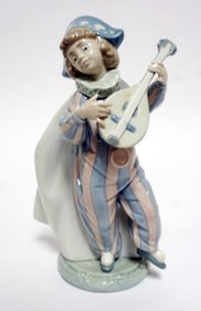 LLADRO PORCELAIN FIGURE