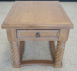DREXEL HERITAGE OAK LAMP TABLE