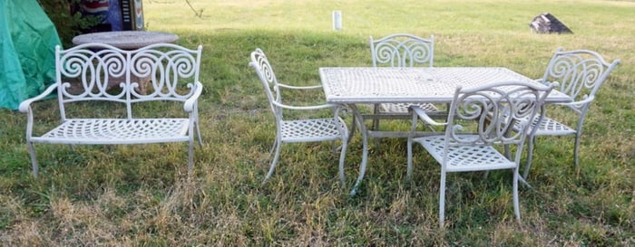 CAST METAL PATIO SET