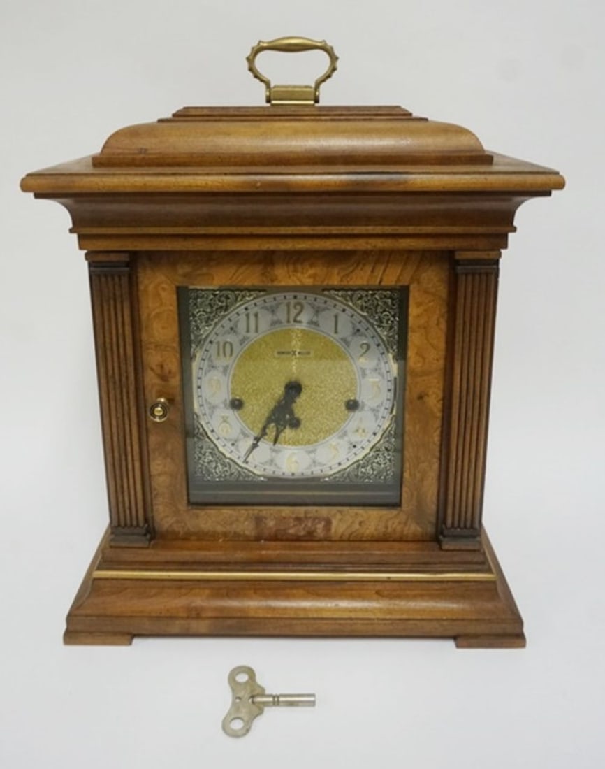 HOWARD MILLER MANTLE CLOCK: HOWARD MILLER MANTLE CLOCK, APPROXIMATELY 14 IN X 8 IN X 19 IN H