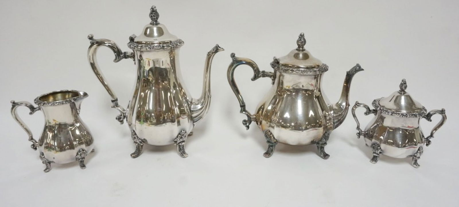 SILVER PLATE COUNTESS TEA SET: SILVER PLATE TEA SET *COUNTESS* INTERNATIONAL SILVER PLATE