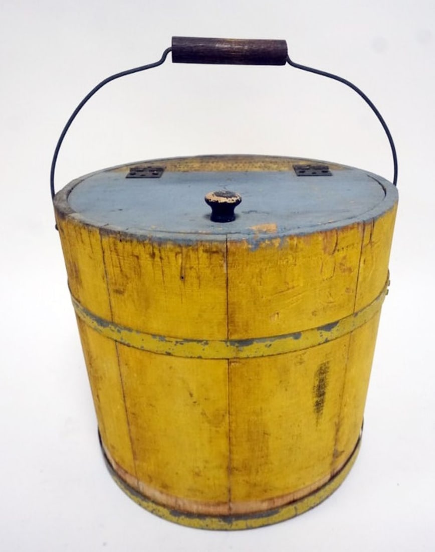 ANTIQUE FIRKIN: ANTIQUE FIRKIN MINCE MEAT WOODEN BUCKET, APPROXIMATELY 11 1/2 IN X 9 1/2 IN H
