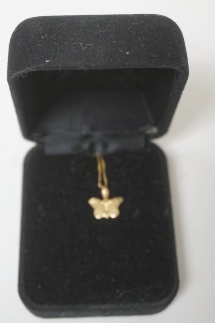 14K GOLD LADIES BUTTERFLY NECKLACE: 14K GOLD LADIES BUTTERFLY NECKLACE, APPROXIMATELY 16 IN LONG, .85 DWT