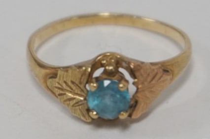 14K GOLD BLUE STONE LADIES RING