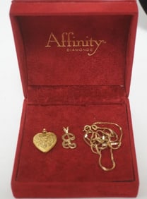 14K GOLD INITIAL NECKLACE