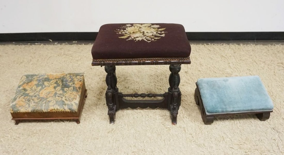 ANTIQUE UPHOLSTERED ORGAN BENCH & 2 FOOT STOOLS: ANTIQUE UPHOLSTERED ORGAN BENCH & 2 FOOT STOOLS, LARGEST PIECE APPROXIMATELY 20 IN X 14 IN X 21 IN HIGH