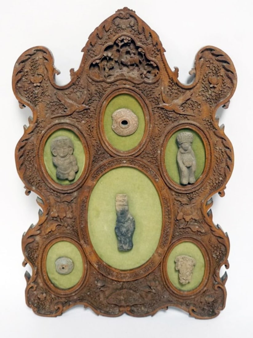 ASIAN WOOD CARVED FRET WORK PANEL: ASIAN WOOD CARVED FRET WORK PANEL W/CARVED STONE IMAGES, APPROXIMATELY 12 IN X 18 IN HIGH