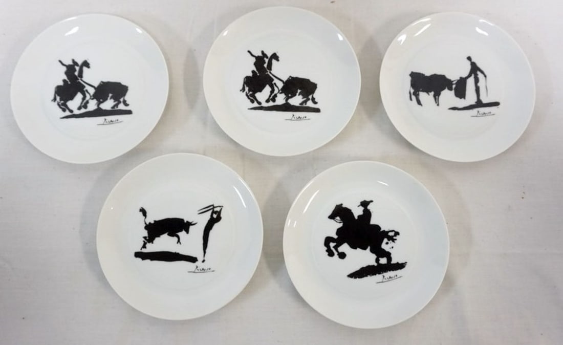 BLOCK BIDASOA PICASSO PLATES: BLOCK BIDASOA PICASSO PLATES WITH IMAGES OF BULL FIGHT AND RELATED, EACH APPROXIMATELY 6 IN