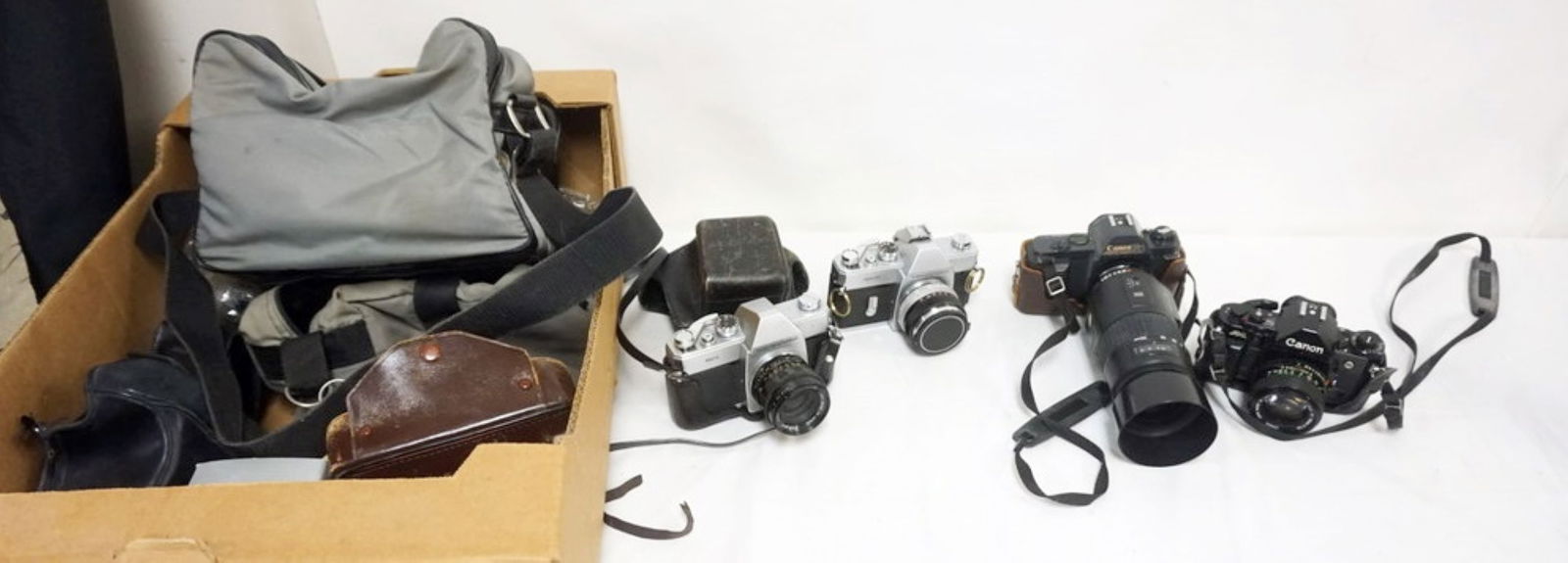 35 MM CAMERAS AND RELATED (1 of 4)
